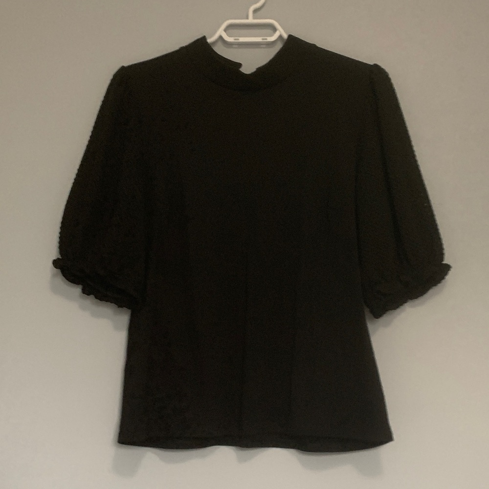 RW&Co Short/Puff sleeve Blouse with mock neck